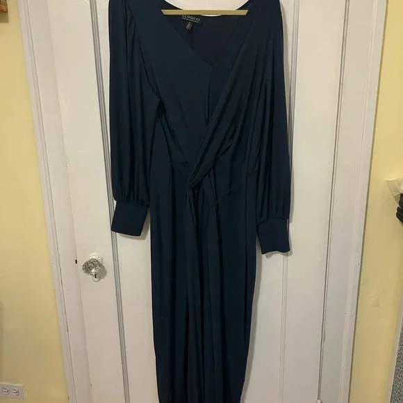 Eloquii Elegant Long Sleeve Wrap Waist Dress in Navy - Picture 5 of 9